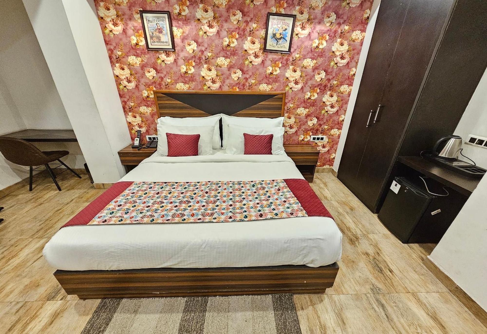 Hotel Linda Suites Near International Airport By La Casa Nueva Delhi Exterior foto
